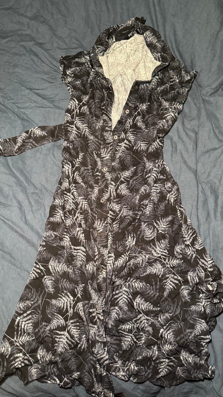 NWT Disturbia Leaf Print Button Midi Dress Size 2